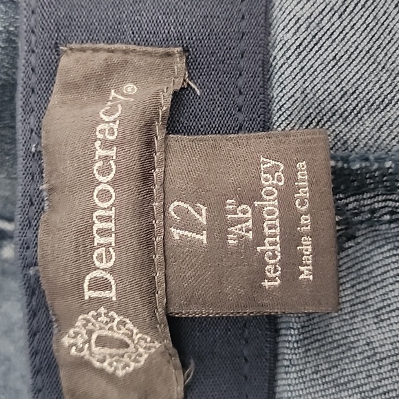 Democracy Ab Technology Straight Leg Jeans With Raw Hem New With Tags - Picture 13 of 16